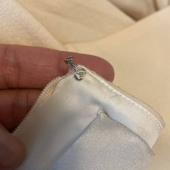 1990s VINTAGE VALENTINO DRESS - Picture 10 of 13